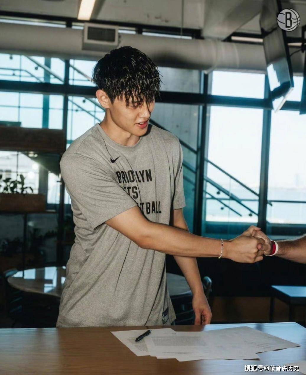 NBA中国赛回归,曾凡博迎来机会,理性看待比赛结果