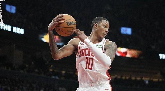 NBA最新战报:火箭140-127战胜爵士、杜兰特7连中遭到质疑!