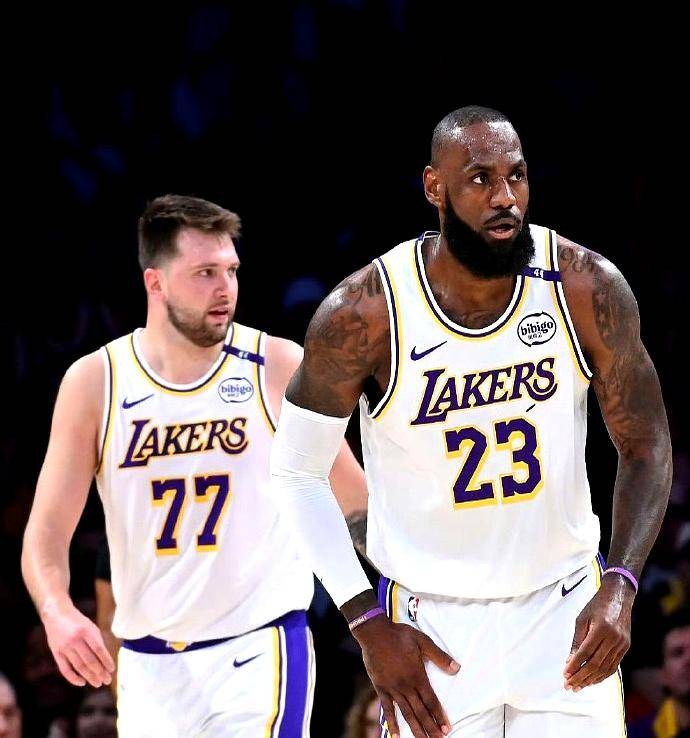 NBA官方榜:骑士雷霆领跑东西部,火箭西部第3,湖人暴跌至第6