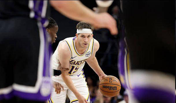 里夫斯狂轰51分创多项纪录，NBA历史第一统计数据