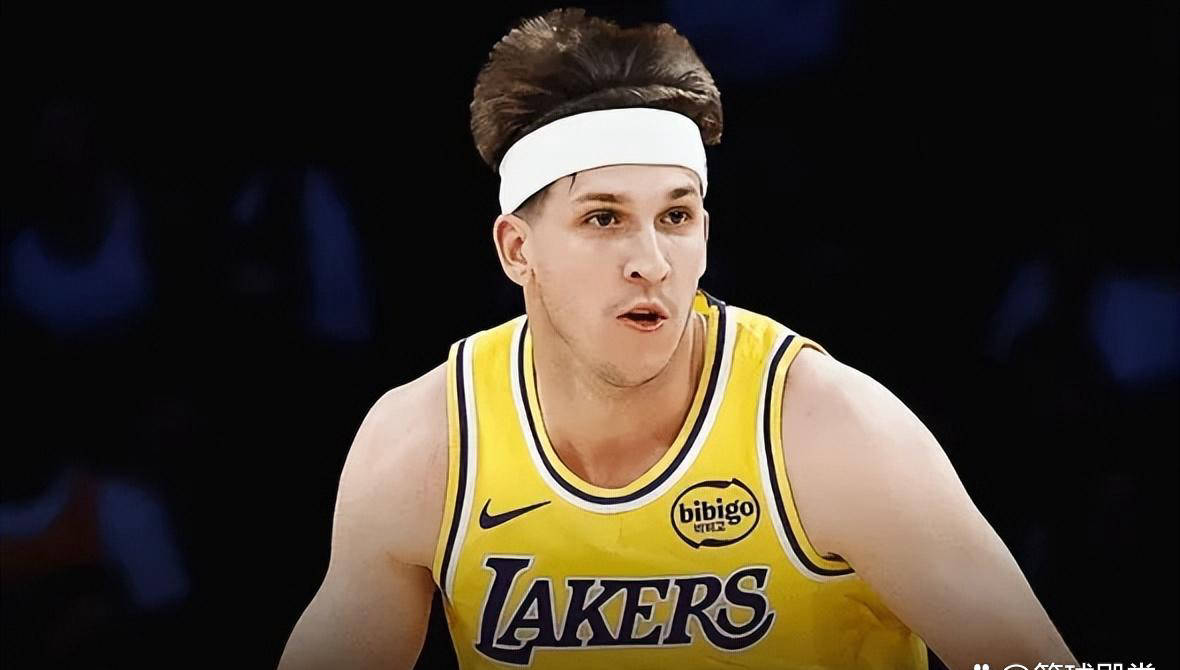 里弗斯助攻第1,总得分第2,开启神奇赛季!