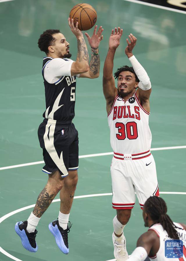 NBA常规赛｜雄鹿胜公牛