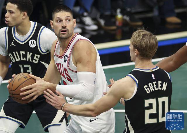 NBA常规赛｜雄鹿胜公牛