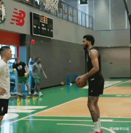 跟腱撕裂!提前复出!直接改变NBA格局