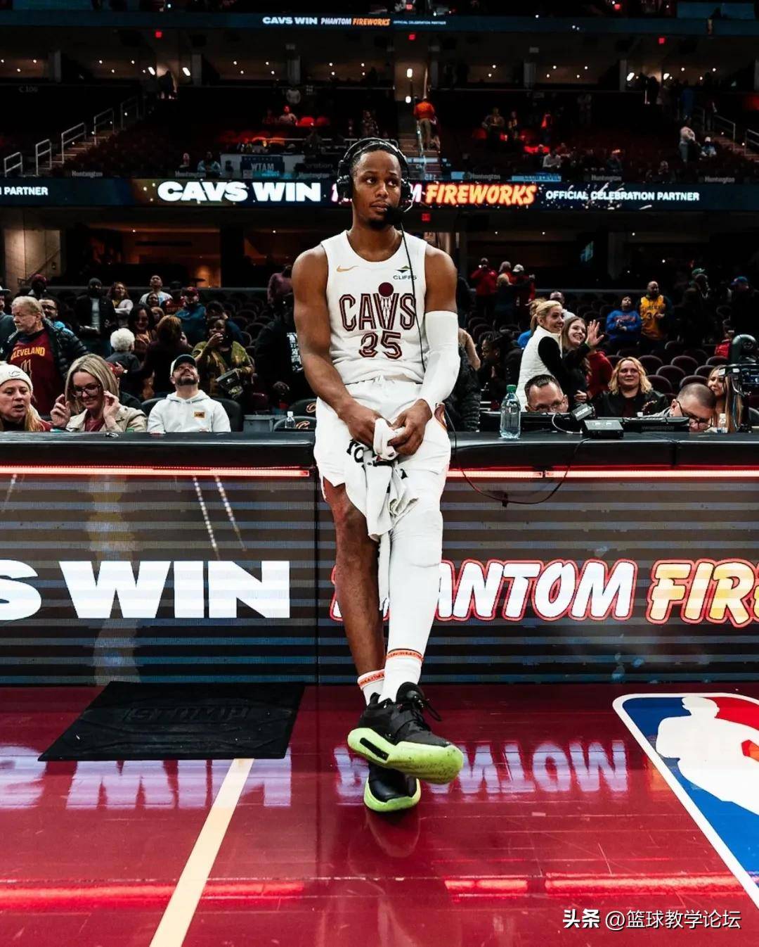 0分0板1助!NBA榜眼首秀!三次膝盖手术彻底废了