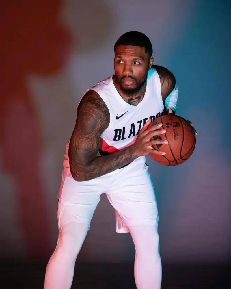 开拓者官方为新赛季预热：达米安-利拉德的第14个赛季