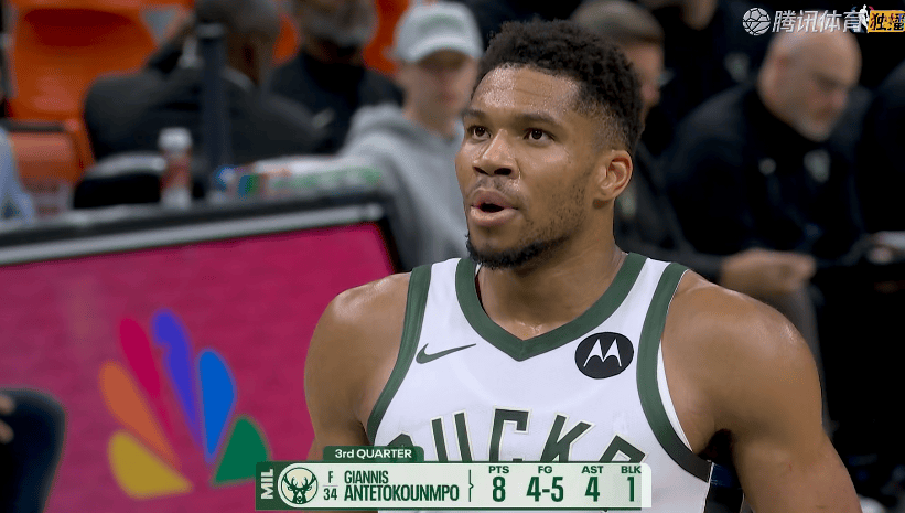 雄鹿大胜！字母哥37+8+7，赛后字母哥走过去，一把抱住布伦森